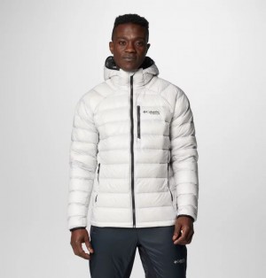 Geaca Columbia® Arctic Crest™ Down Hooded Barbati Albi | NLPZES-259